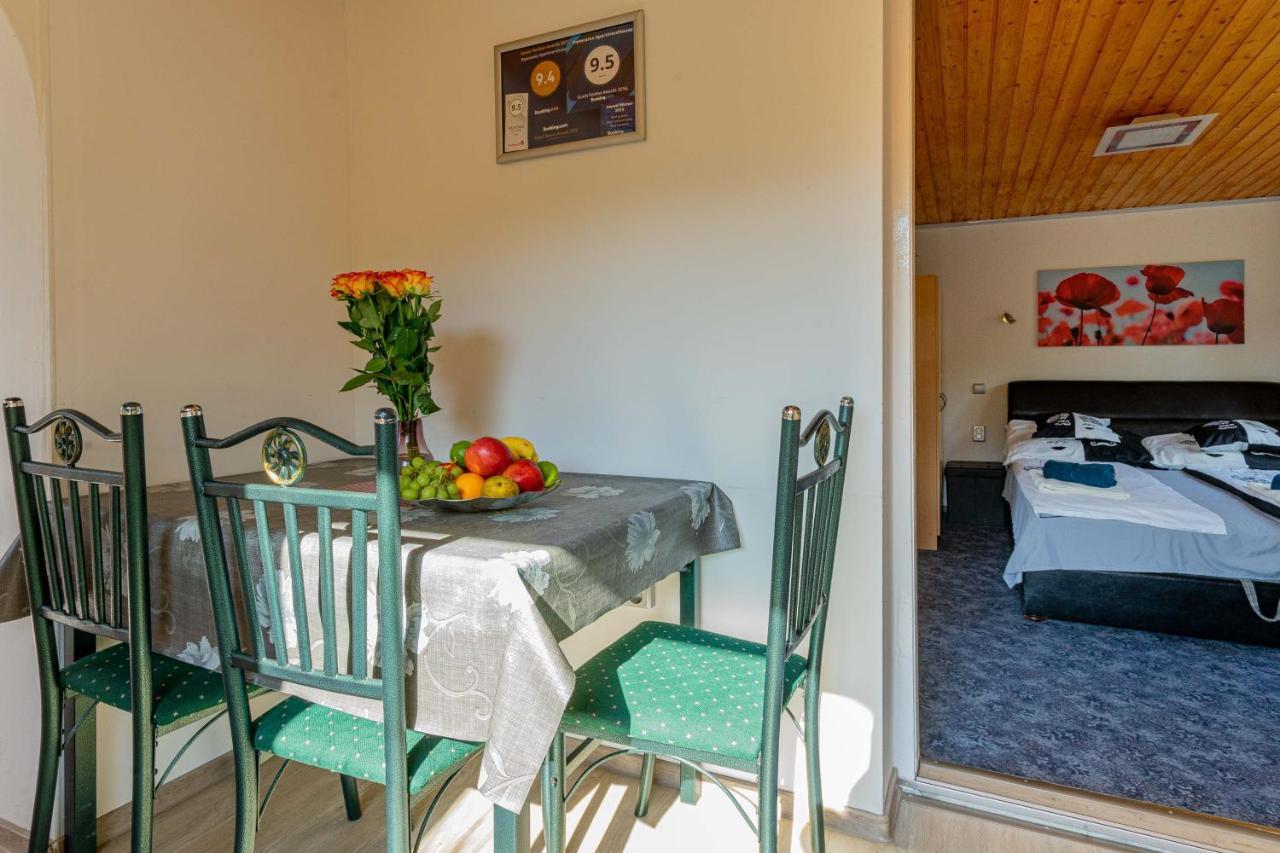 Panorama Apartmanhaz Esztergom Eksteriør billede