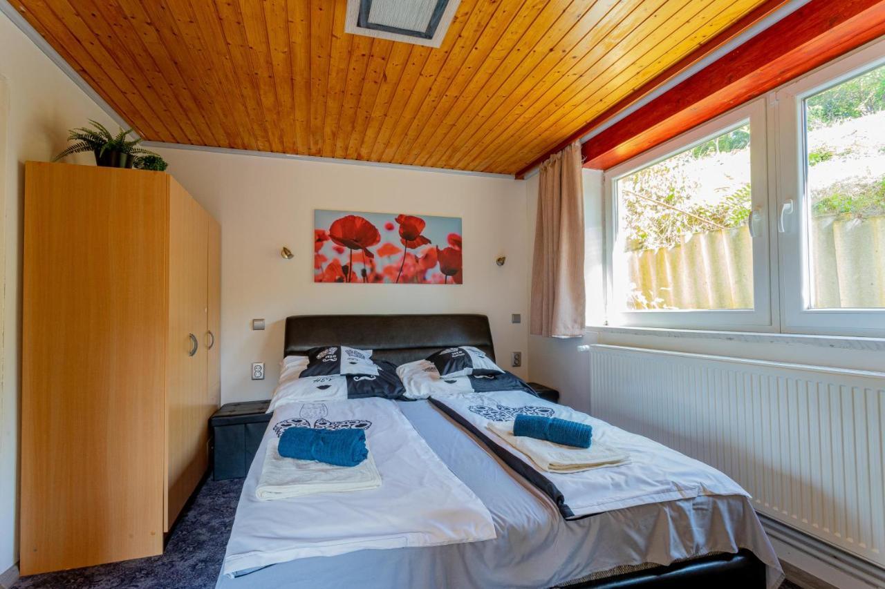 Panorama Apartmanhaz Esztergom Eksteriør billede