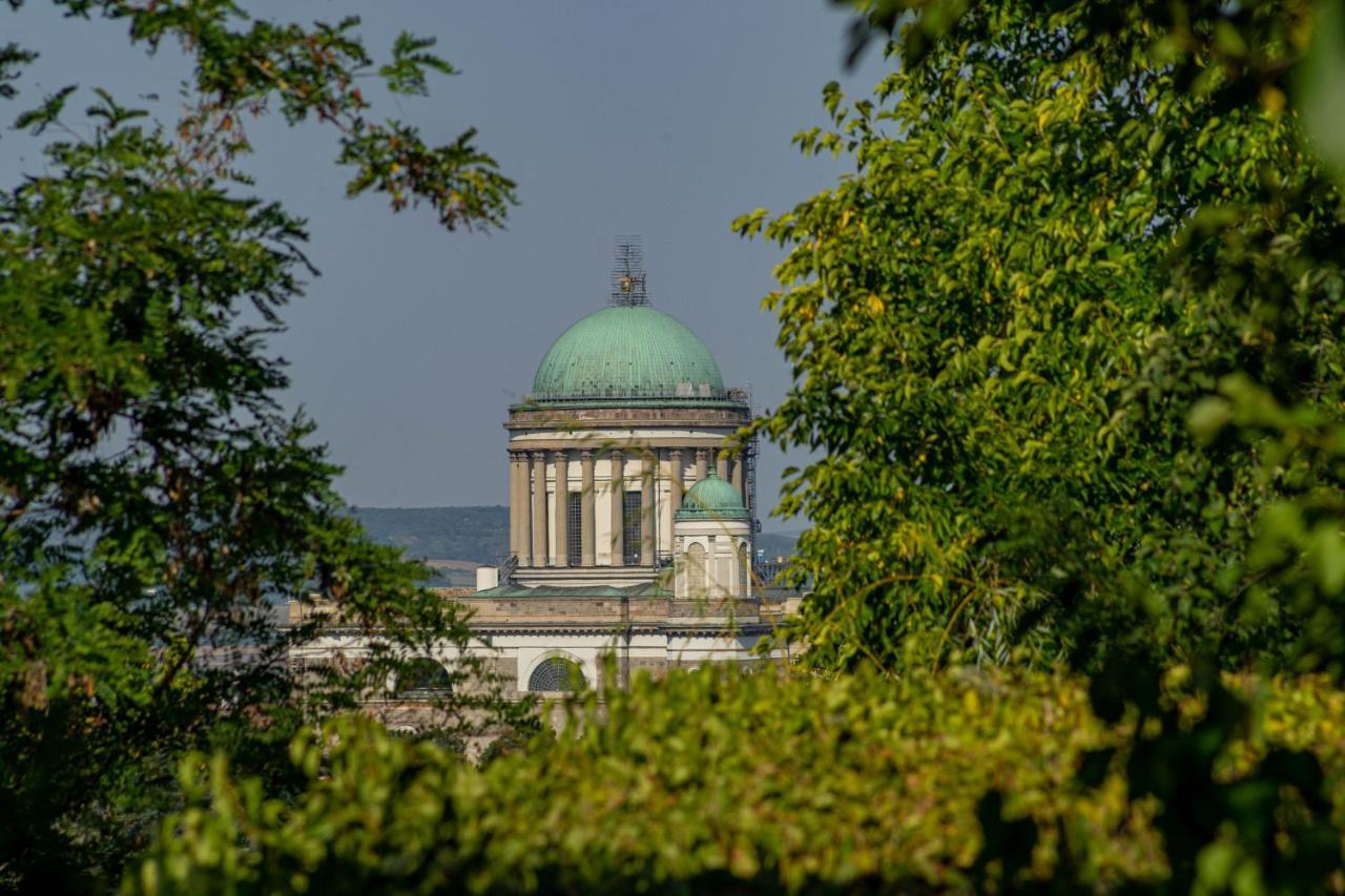 Panorama Apartmanhaz Esztergom Eksteriør billede