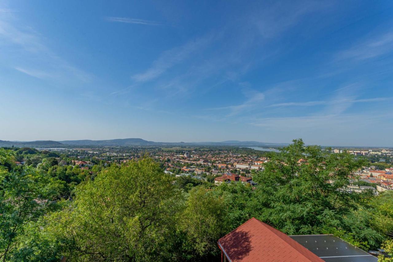 Panorama Apartmanhaz Esztergom Eksteriør billede