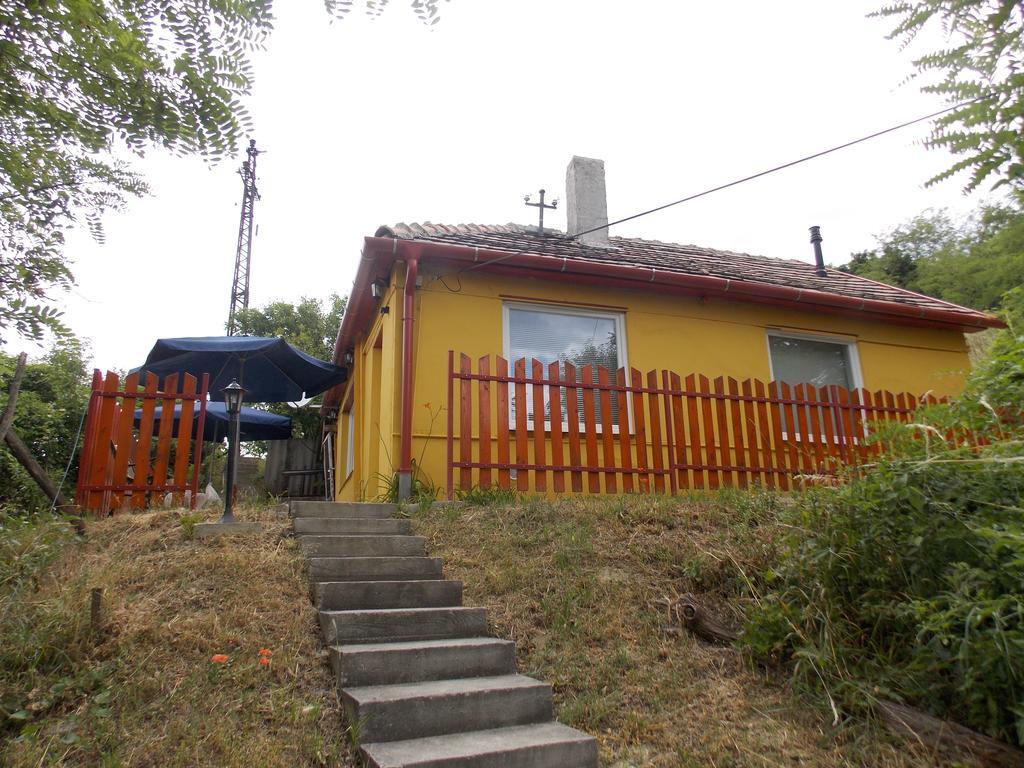 Panorama Apartmanhaz Esztergom Værelse billede